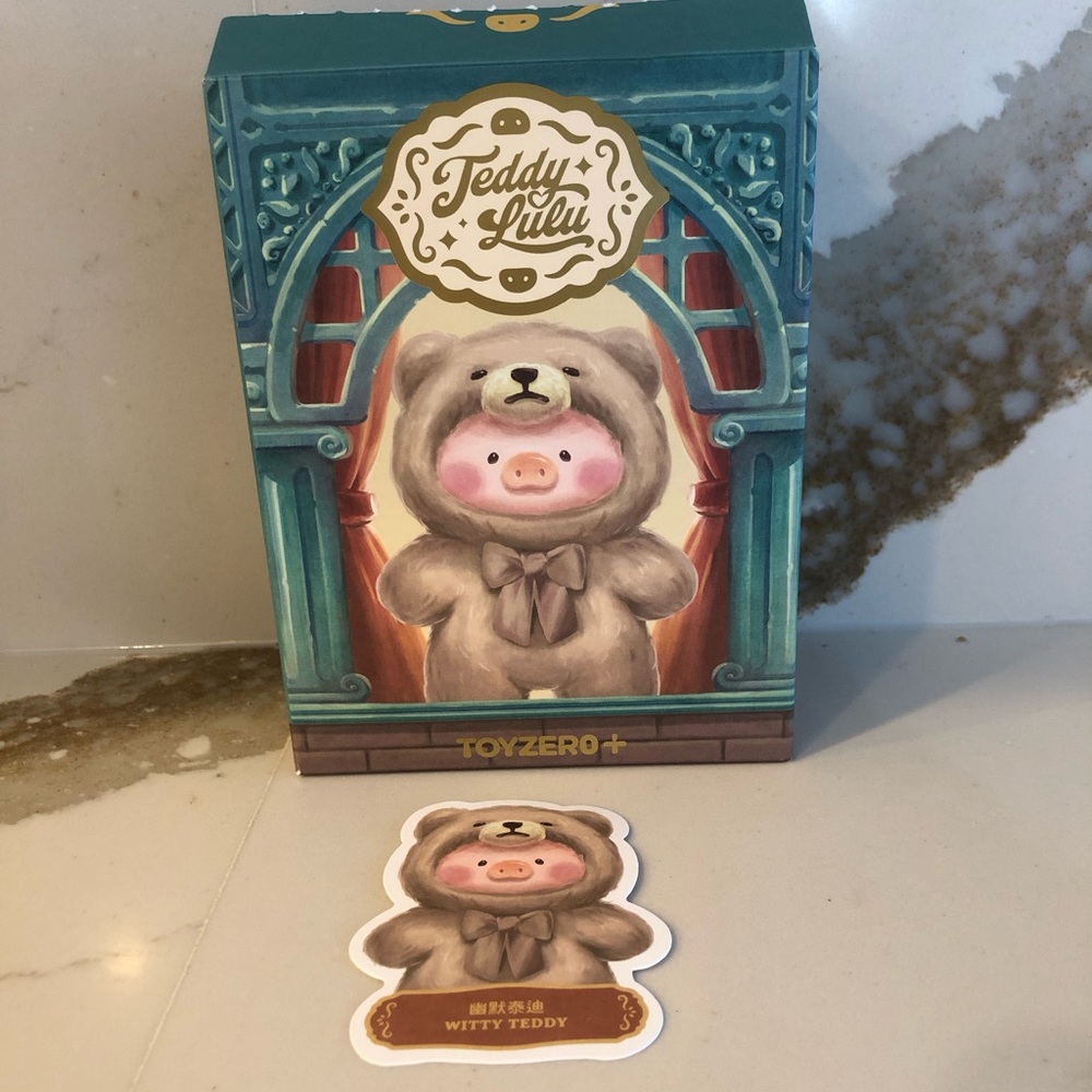 Lulu the piggy Witty Teddy Brown plush pendant